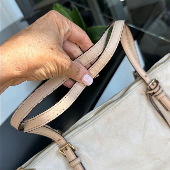 Michael Kors genuine leather pebble tote shoulder handbag, soft neutral, roomy - Picture 6 of 13